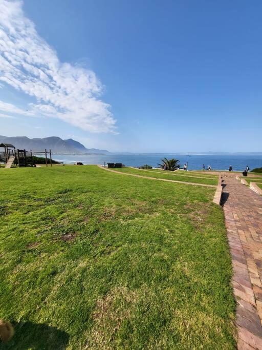 *Self-Check In - Whale Watching Paradise -Central* Hermanus Esterno foto